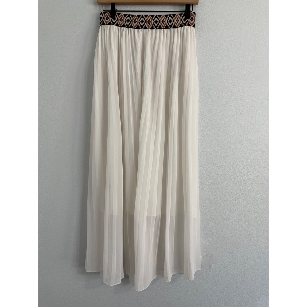 Magic - White Pleated Maxi Skirt Boho Embroidered Waistband Size Small‎